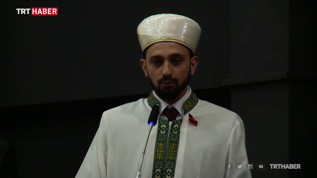 Cezaevinde hafız oldu